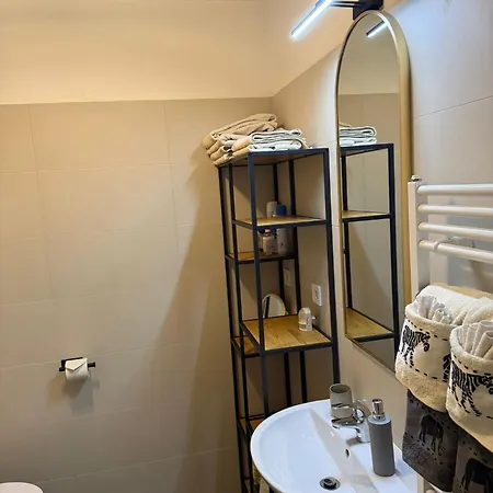 Kurt Apartment