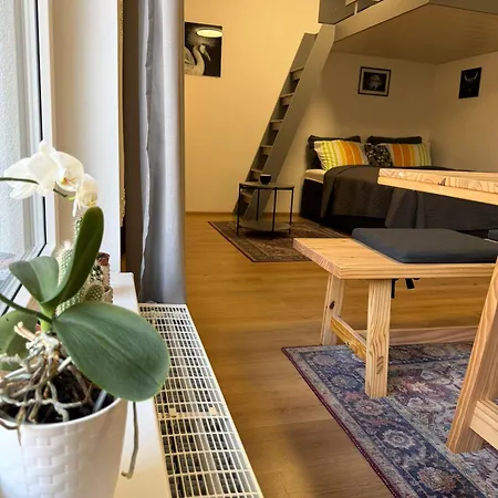 Kurt Apartment